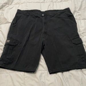 Men’s Wrangler Cargo Shorts 44W